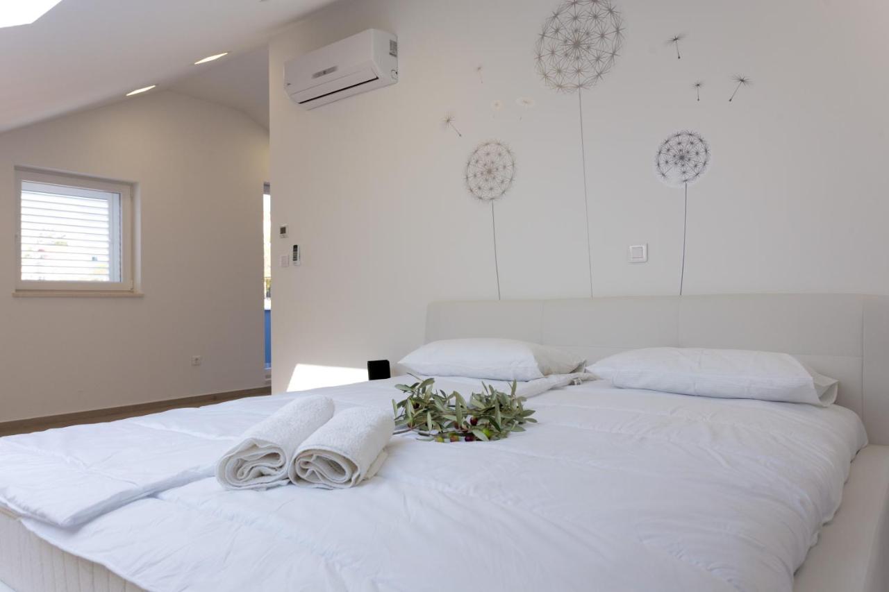 Apartment Alius Ragusa Deluxe Bagian luar foto