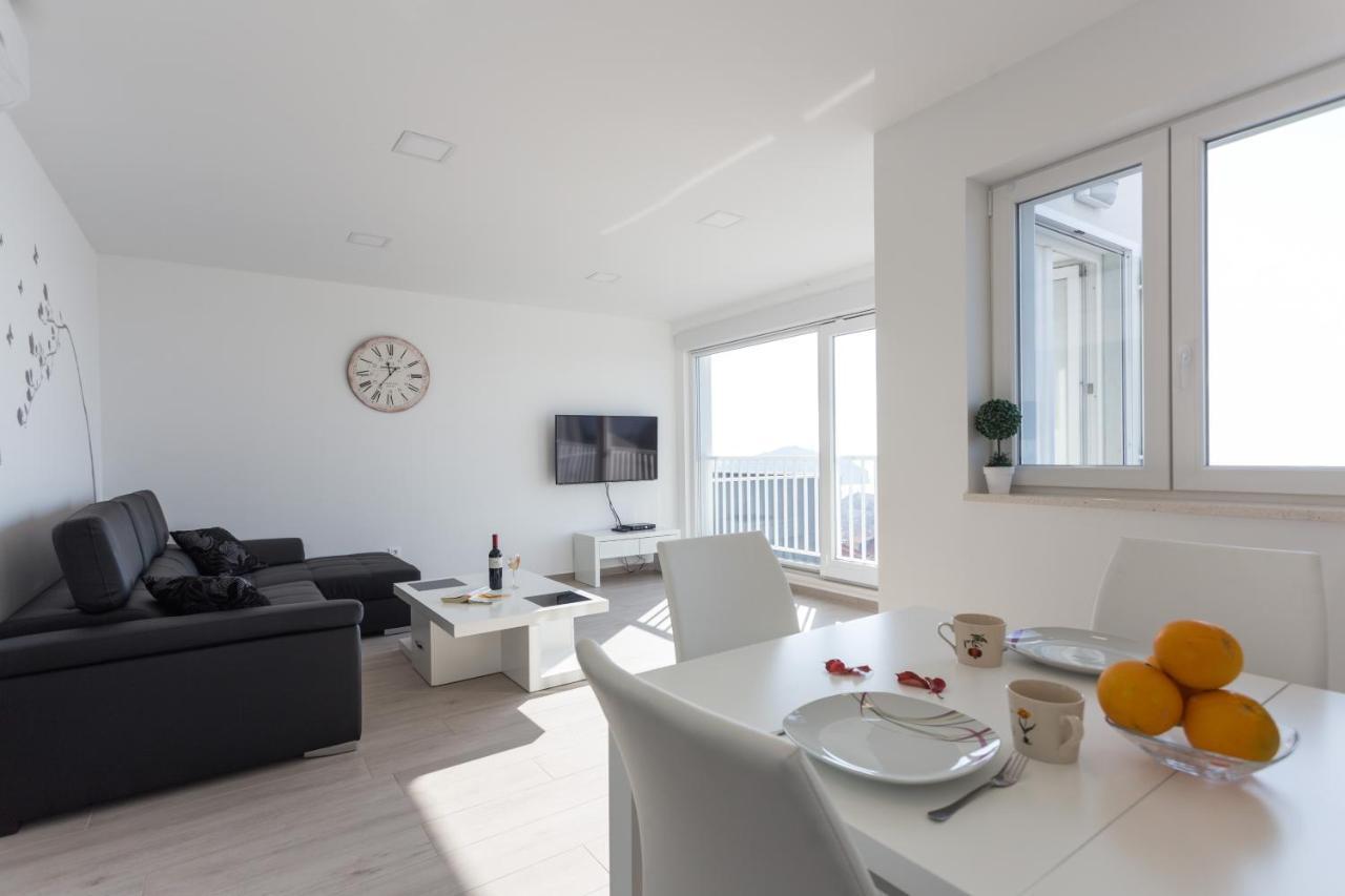 Apartment Alius Ragusa Deluxe Bagian luar foto